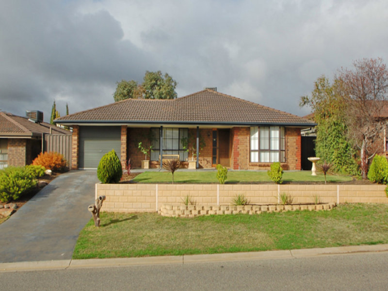 25 Jagger Cres, Woodcroft, SA 5162 - realestate.com.au