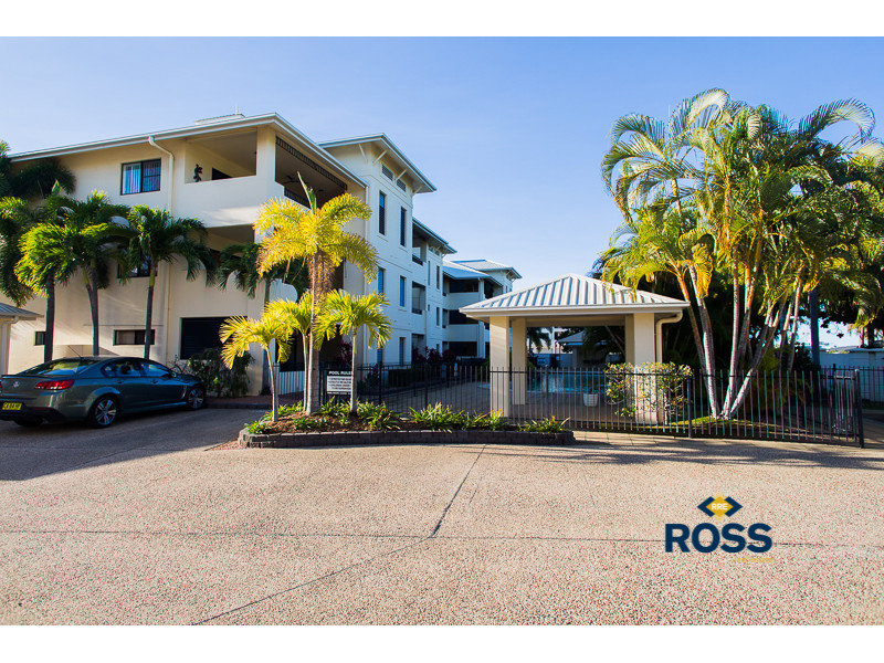 25/1830 Sir Leslie Thiess Drive, Townsville City, QLD 4810