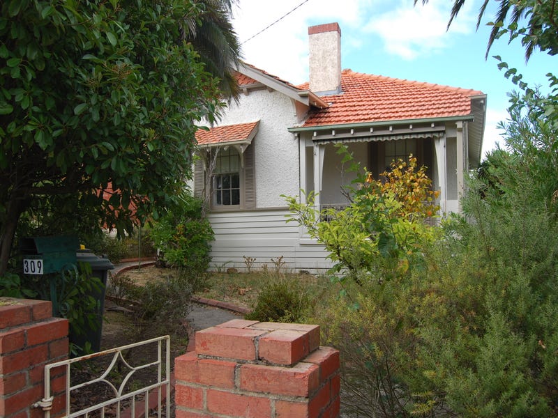 309 Macarthur Street, Soldiers Hill, VIC 3350