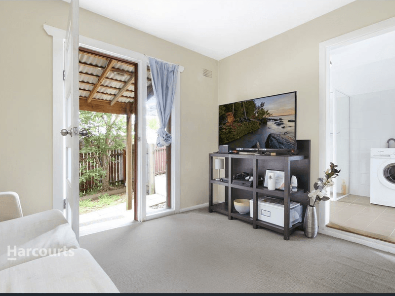 65A Denise Street, Lake Heights, NSW 2502