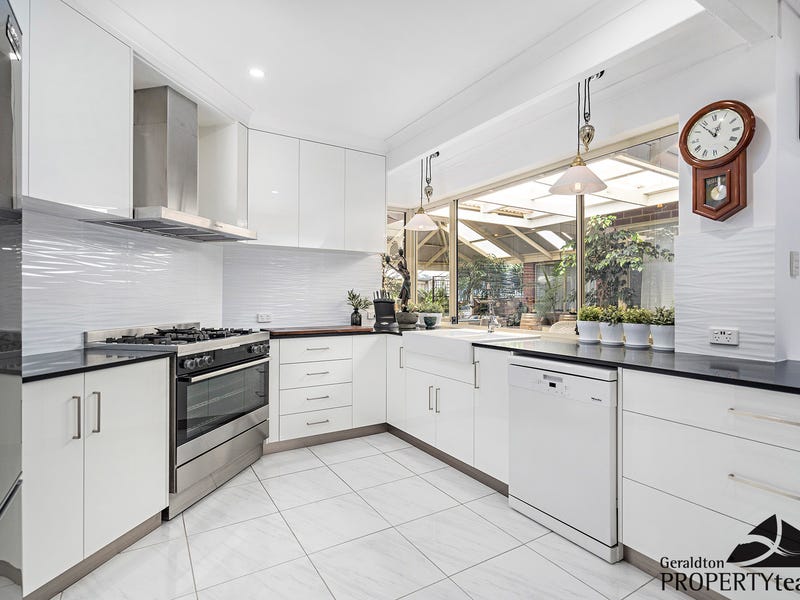 12 Panorama Heights, Wandina, WA 6530 Property Details