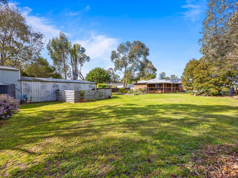 986 SmythesdaleSnake Valley Road, Snake Valley, Vic 3351 House for
