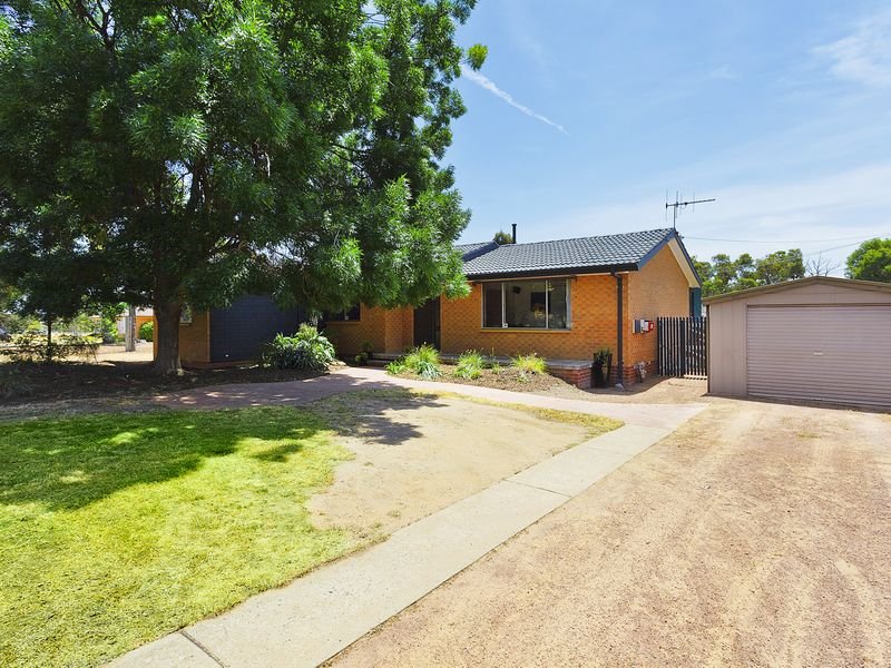 6 Champion Place, Fraser, ACT 2615