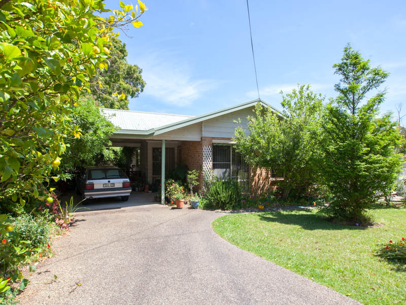 31 Beauty Point Road, Wallaga Lake, NSW 2546