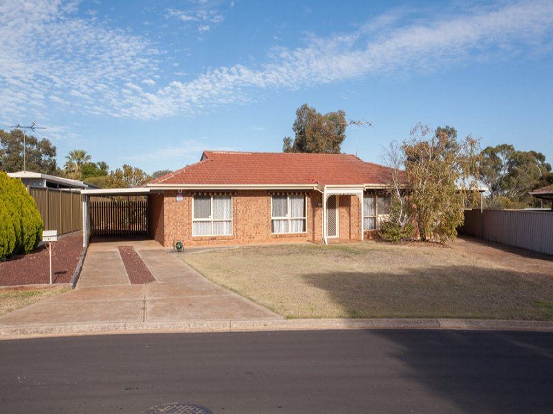 27 Admella Court, Craigmore, SA 5114 Property Details