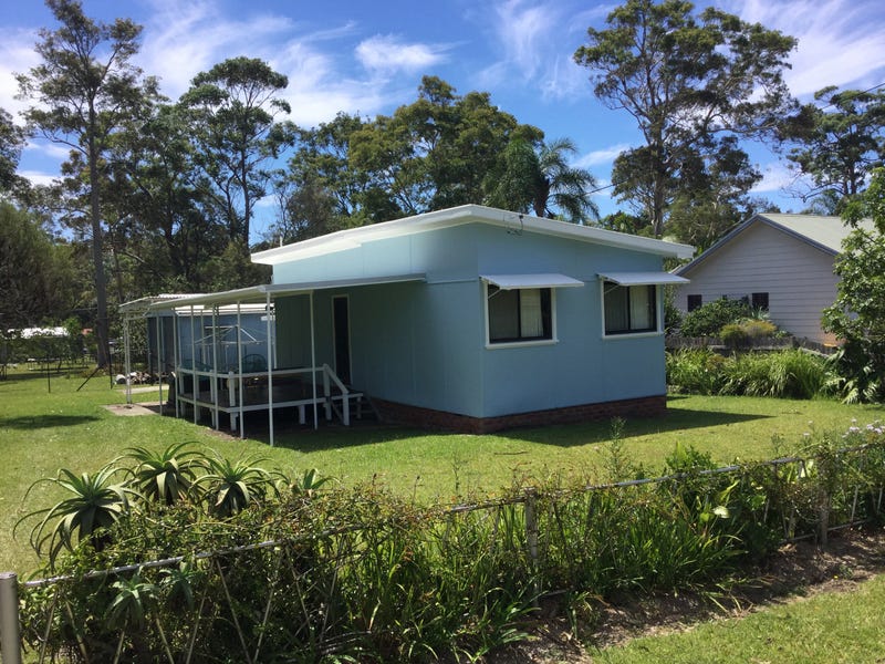 11 First Avenue, Erowal Bay, NSW 2540