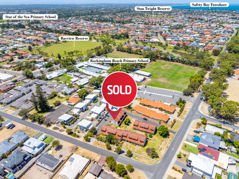 9/13 Street, Rockingham, WA 6168 Property Details