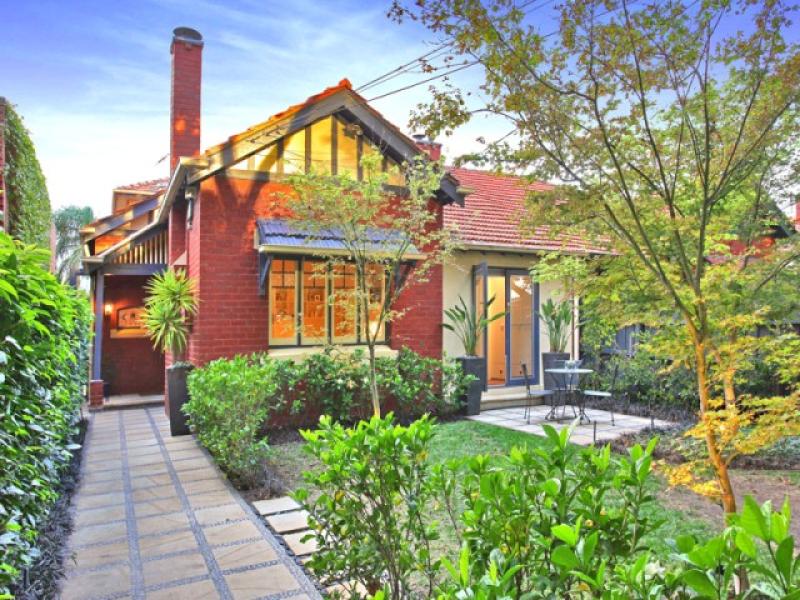 99 Ruskin Street, Elwood, Vic 3184 Property Details