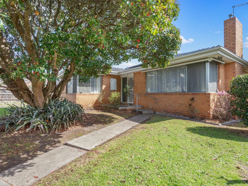 2 Lindrum Road, Frankston, Vic 3199 Property Details