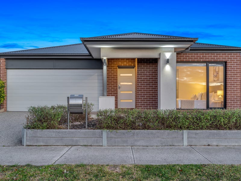 29 Brossard Road, Mickleham, Vic 3064 House for Sale