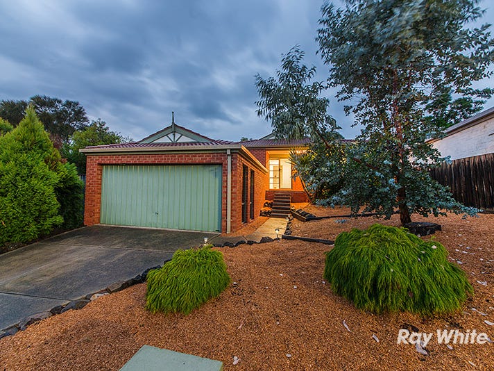 14 Allington Place, Langwarrin, VIC 3910