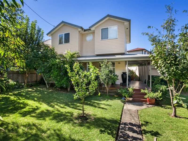 15 Chalmers Street, Balgownie, NSW 2519 Property Details