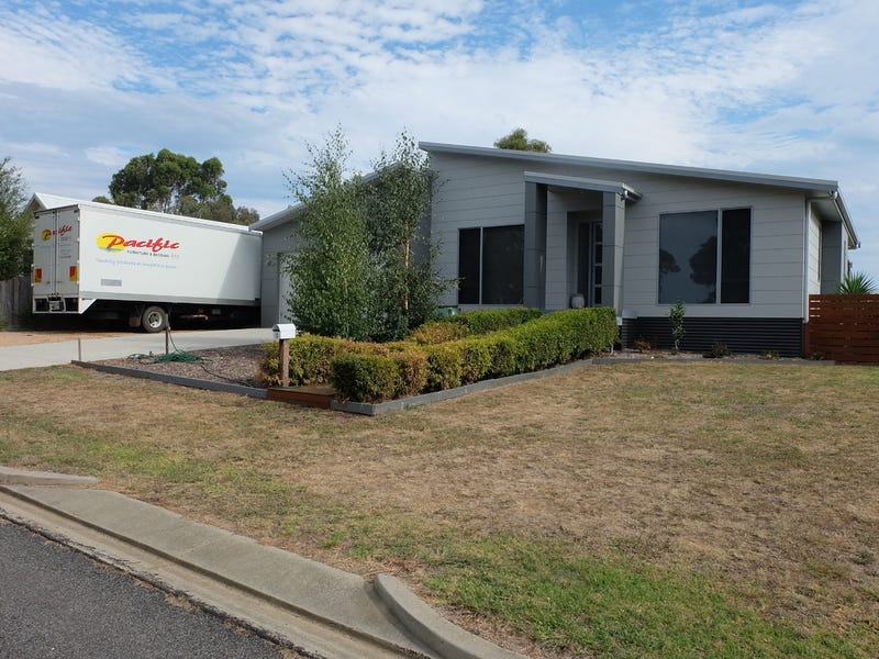 6 Bayside Avenue, Newlands Arm, VIC 3875