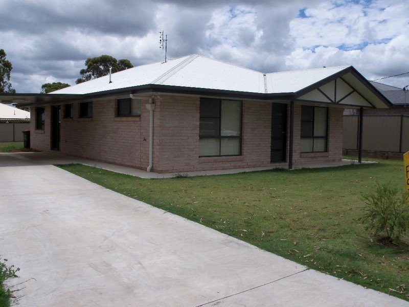13 Hodge Street, Kingaroy, QLD 4610