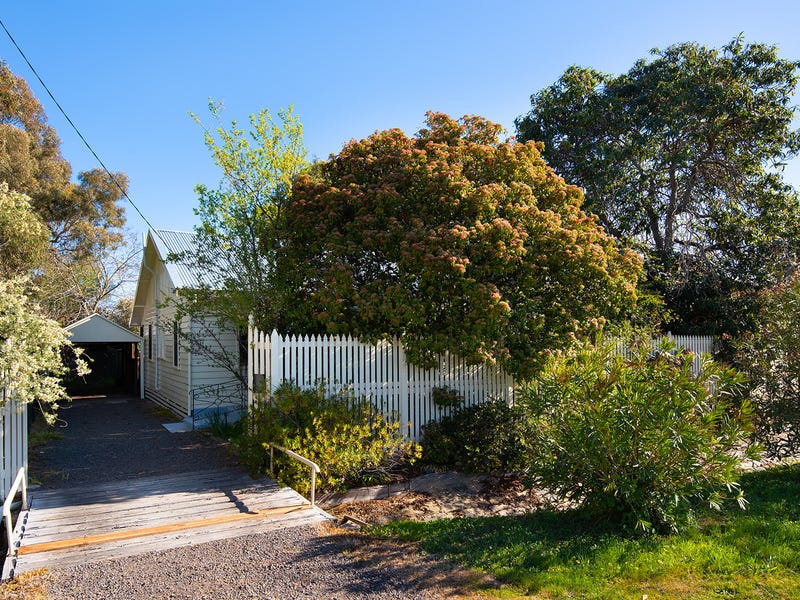 16 Tomkies Road Castlemaine Vic 3450 House For Sale