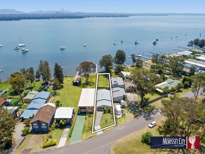 111 Grand Parade, Bonnells Bay, NSW 2264