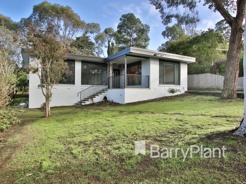 13 Hyacinth Street, Briar Hill, Vic 3088