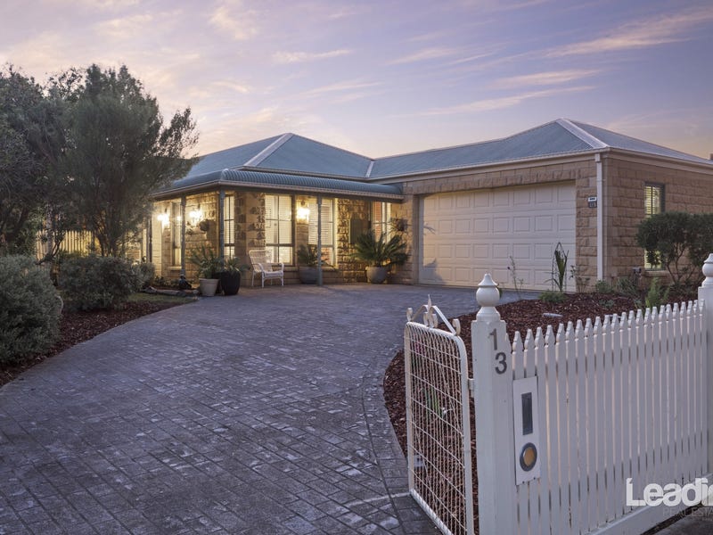 13 Donelly Close, Sunbury, Vic 3429 Property Details