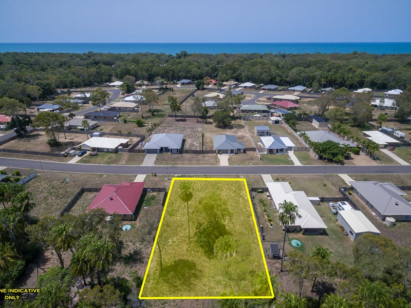 33 Regency Road, Moore Park Beach, QLD 4670