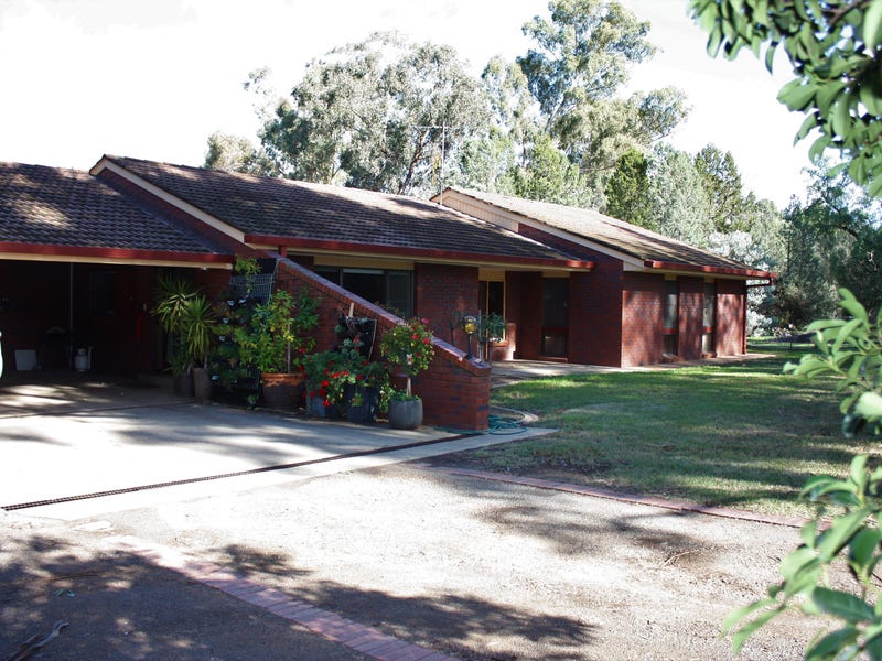 33 Airlie Street, Corowa, NSW 2646 Property Details