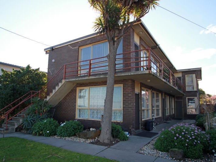 4/221 Esplanade, Altona, Vic 3018