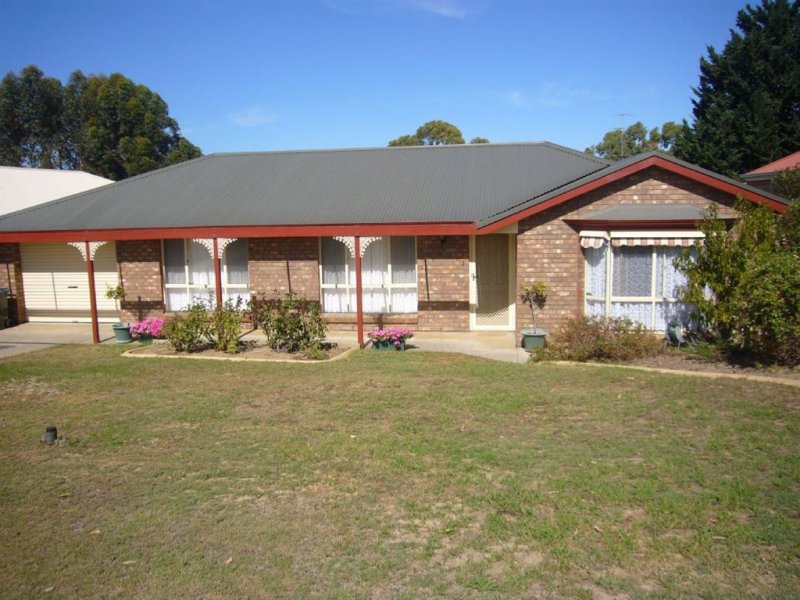 57 Renown Avenue, Victor Harbor, SA 5211