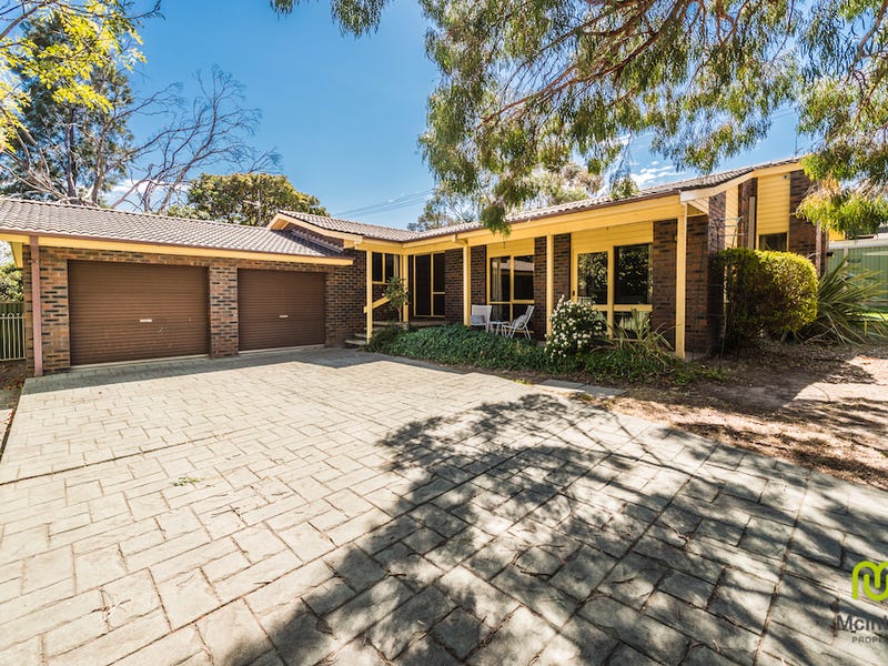 33 Bertram Street, Fadden, ACT 2904