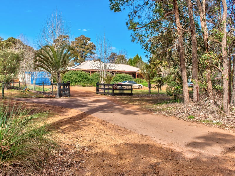 25 Chestnut Road, Jarrahdale, WA 6124 Property Details