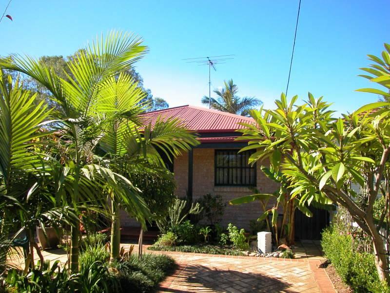 1/27 Ballandella Road, Toongabbie, NSW 2146 Property Details