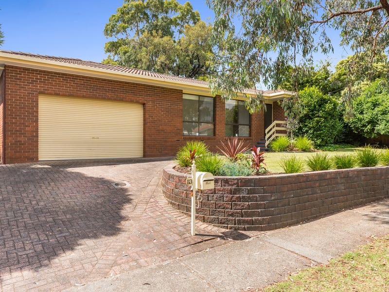 113 Langdale Drive, Croydon Hills, VIC 3136