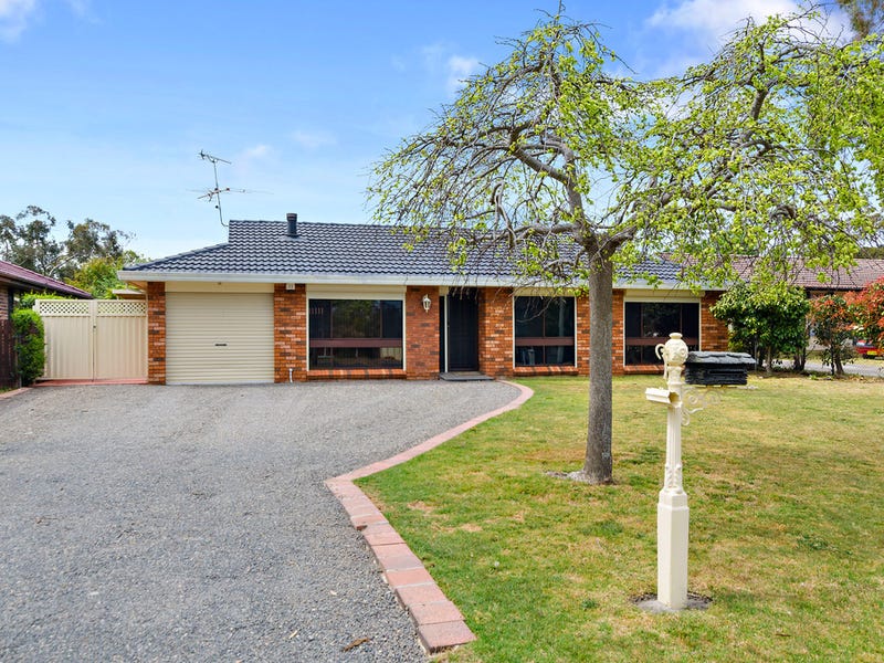 42 Ella Street, Hill Top, NSW 2575