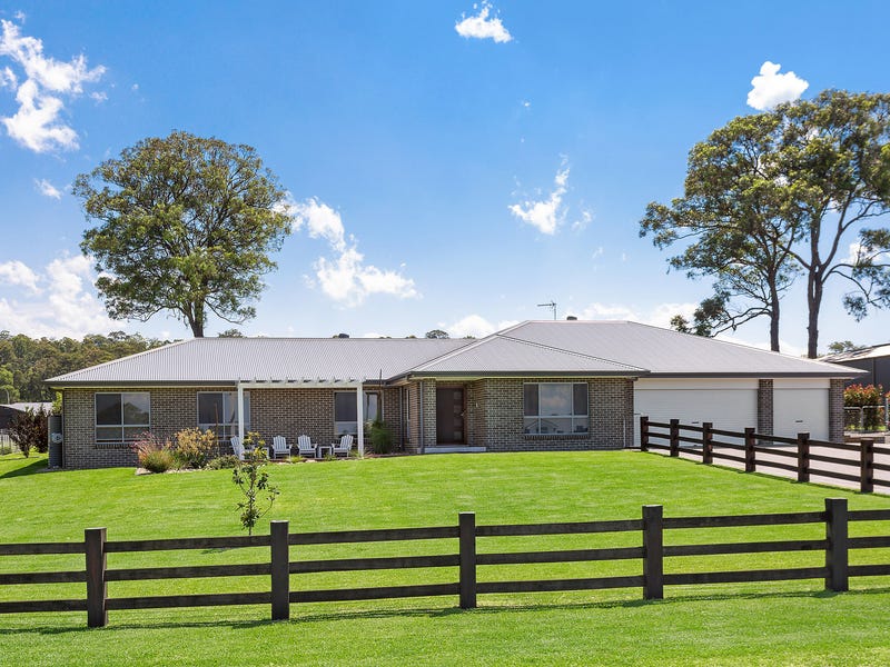 31 The Acres Way, Tahmoor, NSW 2573 31 The Acres Way, Tahmoor, NSW 2573