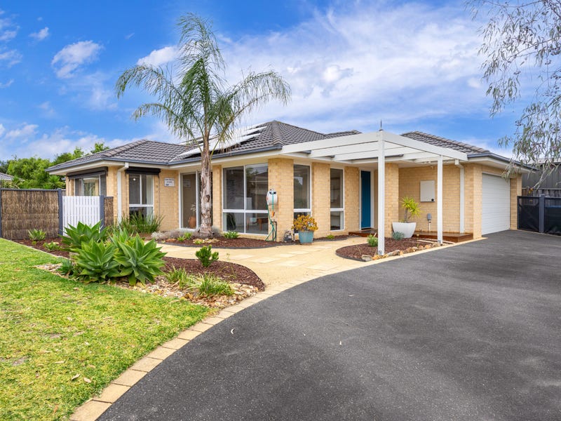 14 Peninsula Sands Boulevard, Rosebud, Vic 3939 Property Details