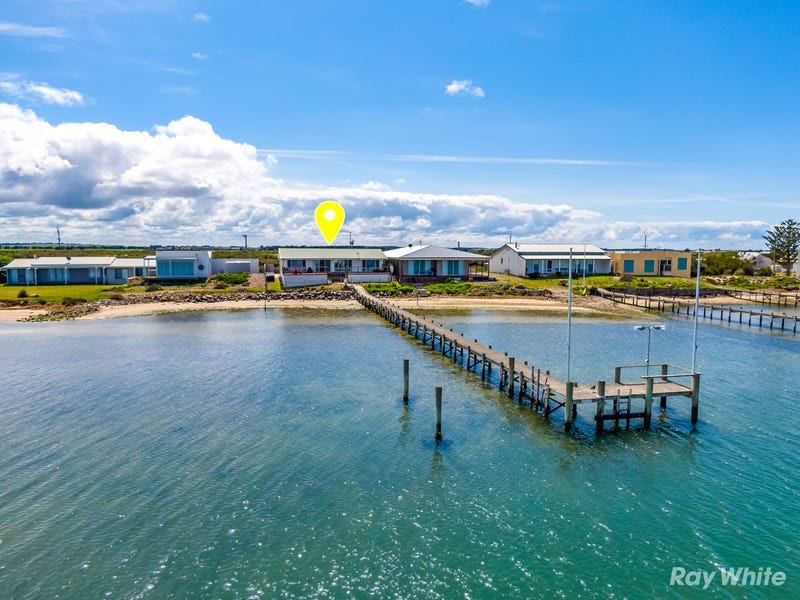 35 Goolwa Channel Drive, Hindmarsh Island, SA 5214