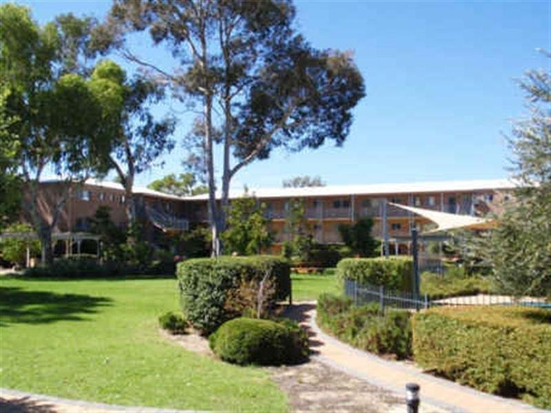 18/15 Friar John Way, Coolbellup, WA 6163 Property Details