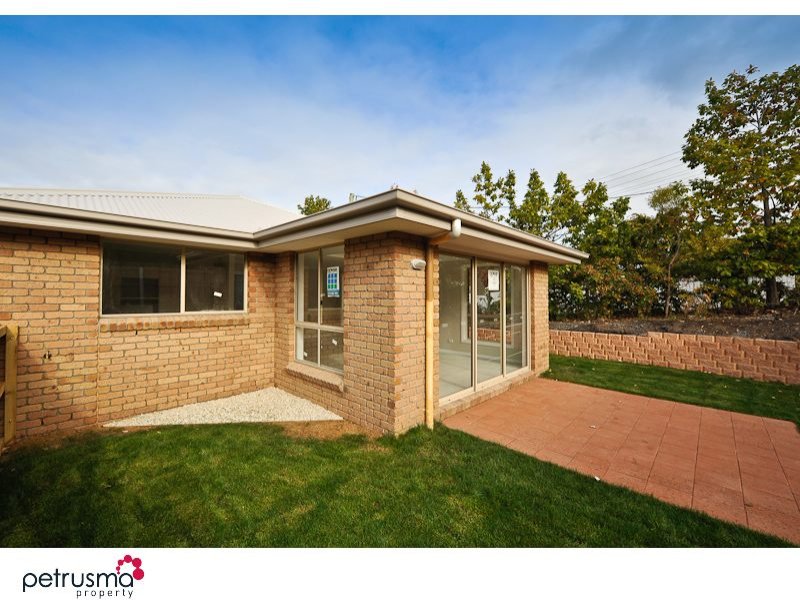 Unit 1, 2 Browns Road, Kingston, Tas 7050 Property Details