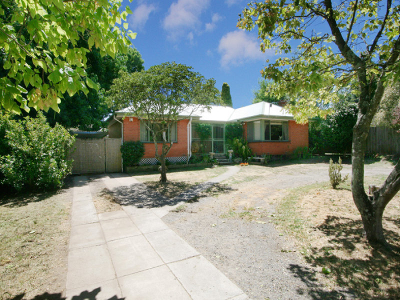 9 Lomond Avenue, Kilsyth, VIC 3137