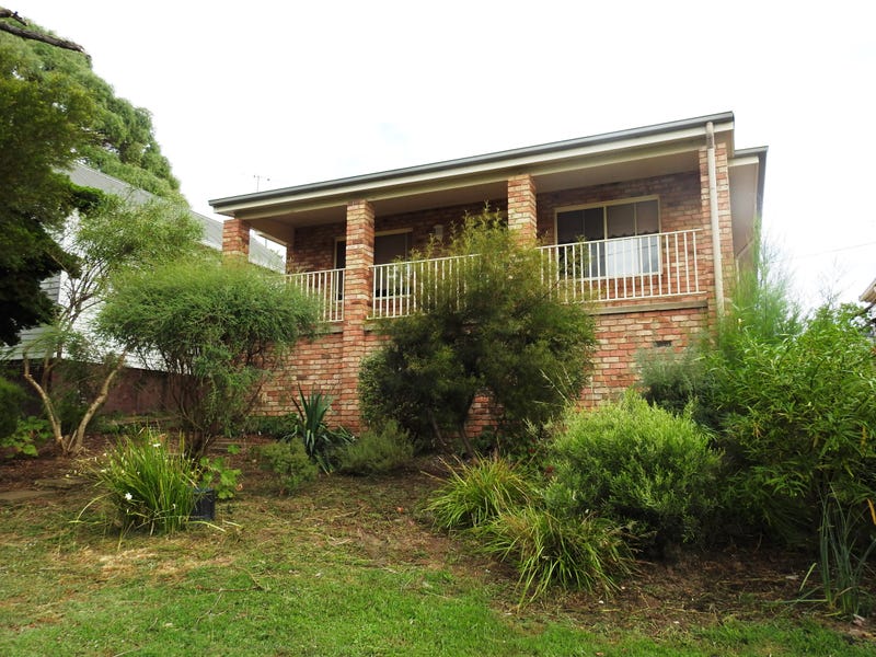 81 Brock Street, Young, NSW 2594