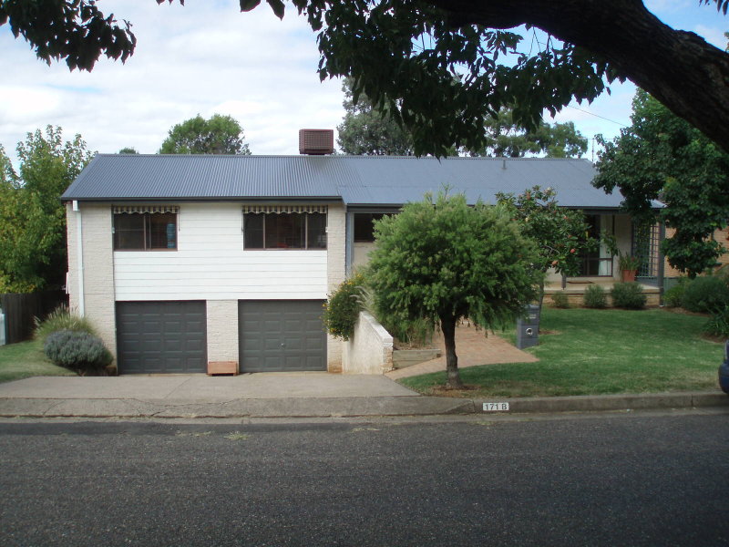 171B UPPER STREET, Tamworth, NSW 2340 Property Details