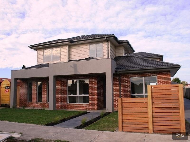 1/58 Blenheim Road, Newport, Vic 3015 Property Details