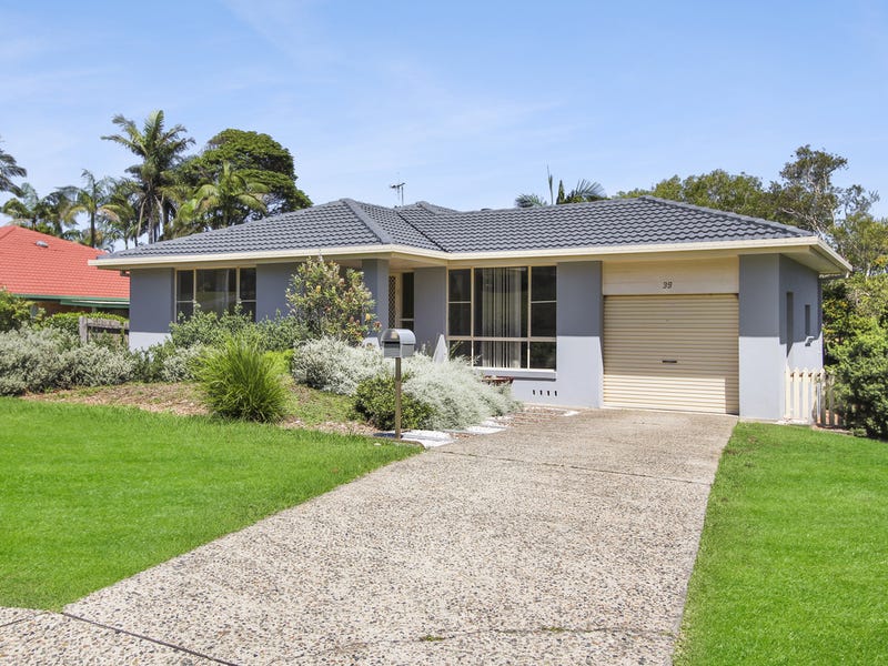 39 Fiona Cres, Lake Cathie, NSW 2445