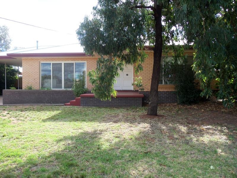 160 Cummins Street, Broken Hill, NSW 2880