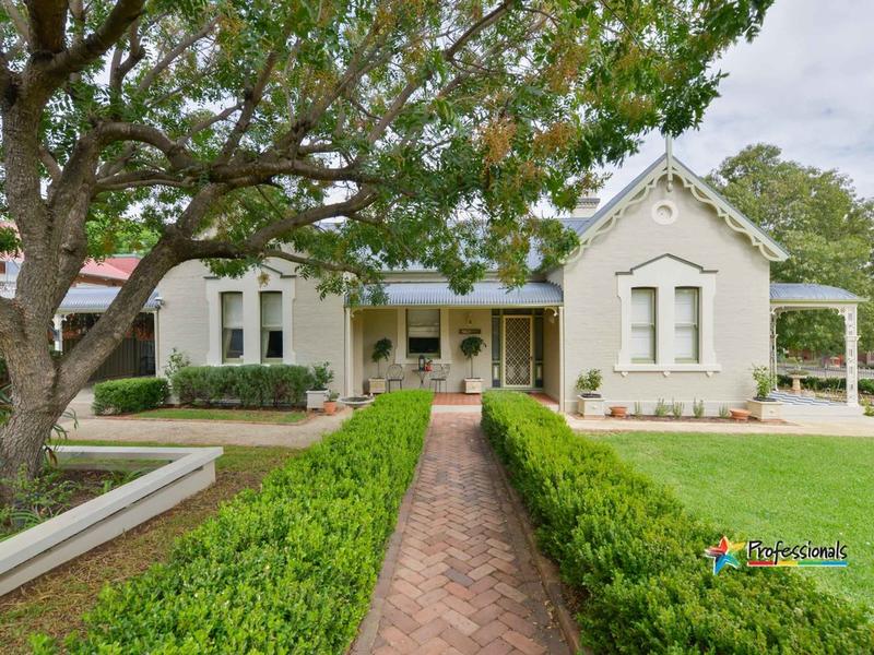 89 Upper Street, East Tamworth, NSW 2340