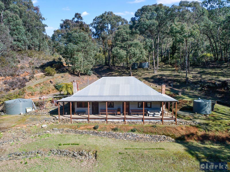 30 Gaffneys Creek Track, Gaffneys Creek, Vic 3723 House for Sale