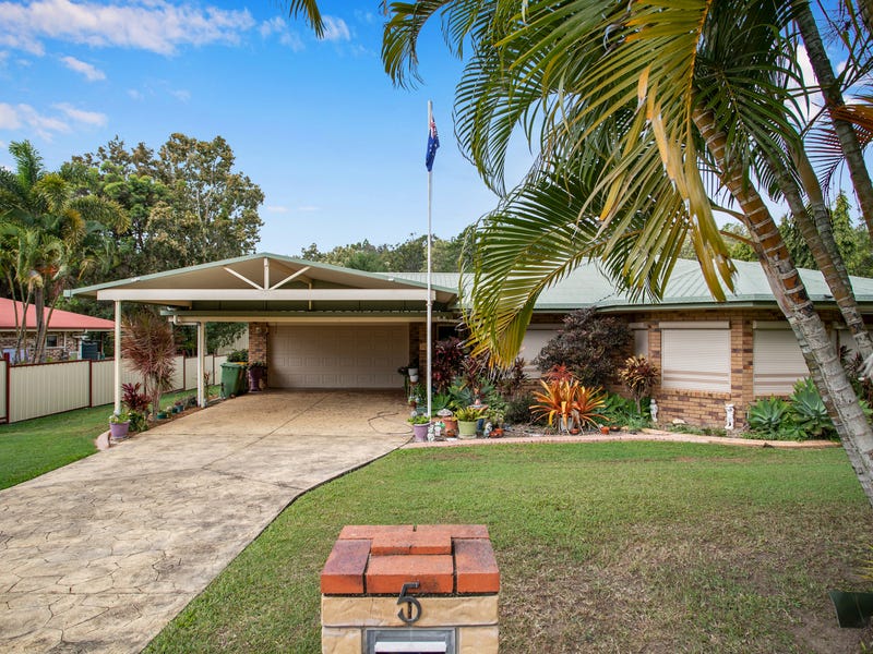 5 Mapley Court, Sarina, QLD 4737