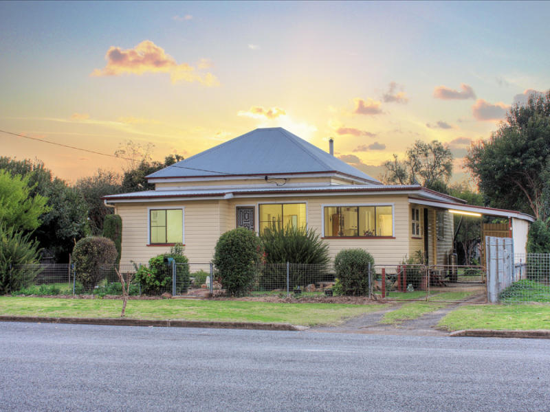 30 Arnold Street, Allora, QLD 4362