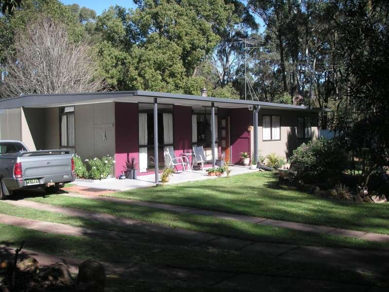 4 Mogg Road, Hampton, Qld 4352 Property Details