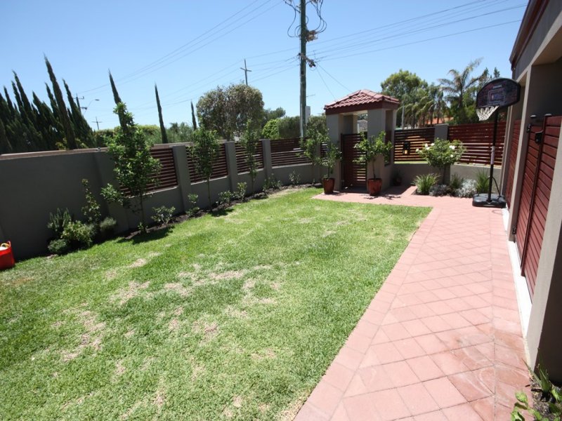 63 Emberson Road, Morley, WA 6062 Property Details