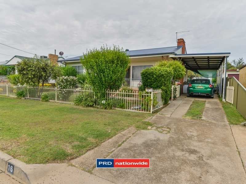 16 Croydon Avenue, Tamworth, NSW 2340 Property Details