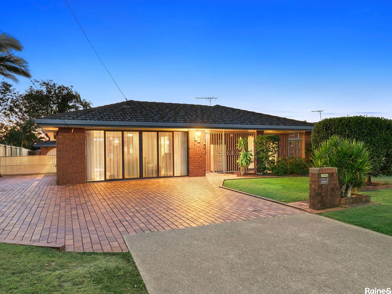 35 Pinewood Street, Redcliffe, Qld 4020 Property Details